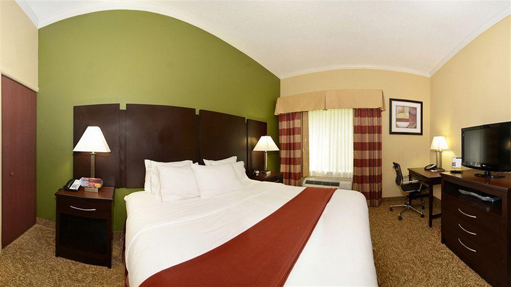 Holiday Inn Express & Suites Bonifay By Ihg Exterior photo